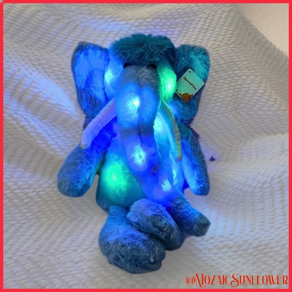 ๐ฌSEE VIDEO๐ฌNWT LED Light Changing Stuffed Plush Adorable Light Blue Elephant - Picture 9 of 9